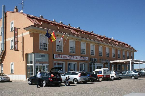 Hotel Los Toreros Del Trabancos Siete Iglesias de Trabancos Exterior foto