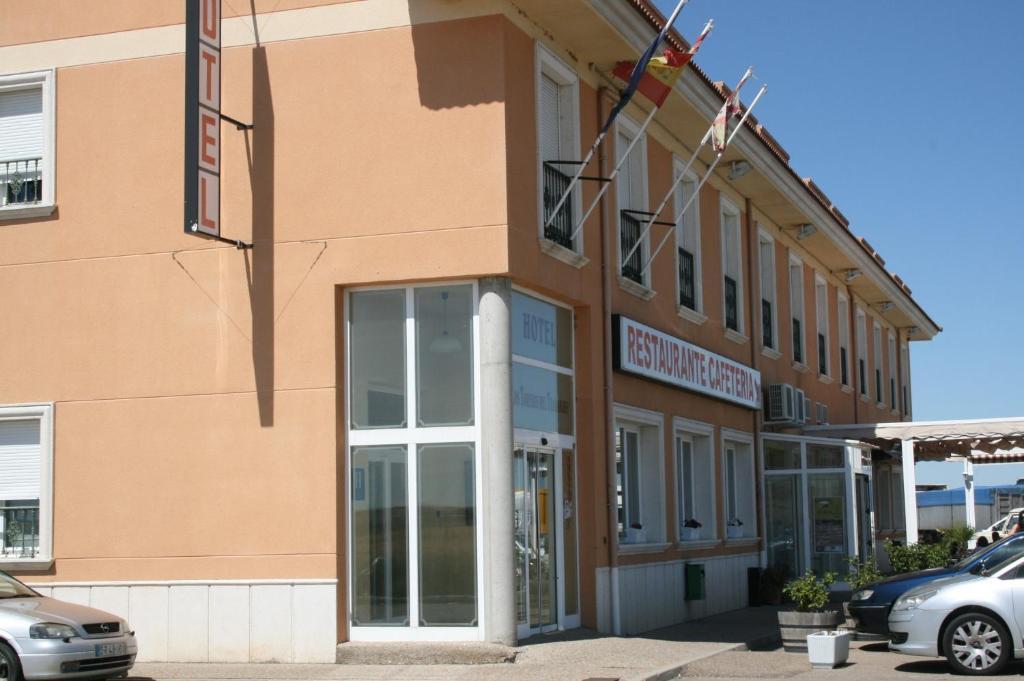 Hotel Los Toreros Del Trabancos Siete Iglesias de Trabancos Exterior foto